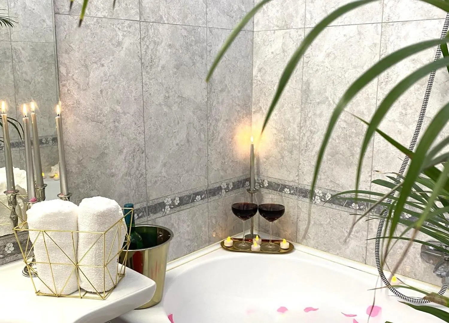 Albina Apartman Eger