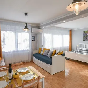 Apartman Vitalis, Eger